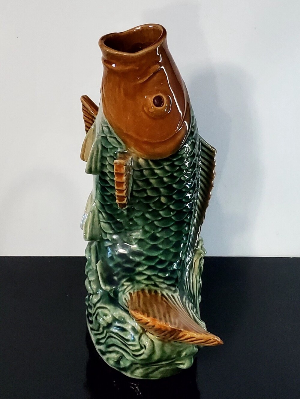 11" Japanese Koi Pitcher Gurgle Jug Vase Majolica/Sancai Amber Green Cream Glaze
